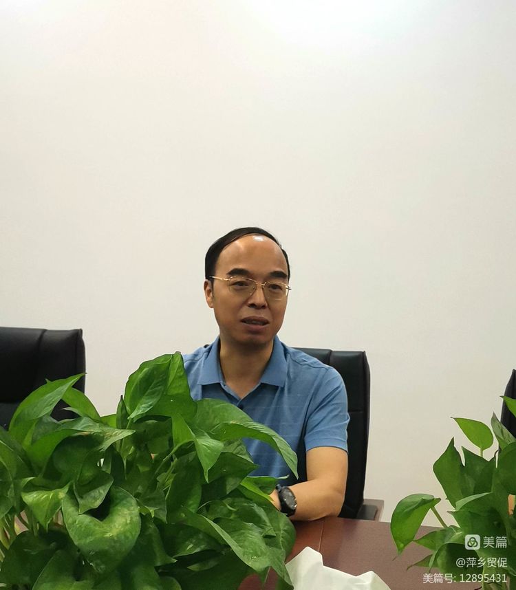 刘德林对易建军一行表示热烈欢迎,对市贸促会主动作为,精诚合作的态度